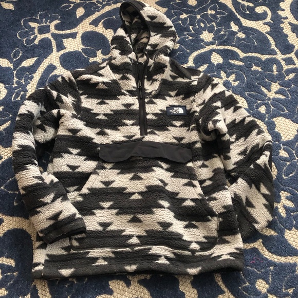 The North Face Other - The North Face pullover